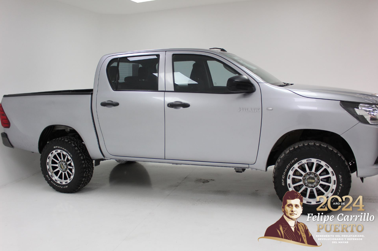 HILUX8